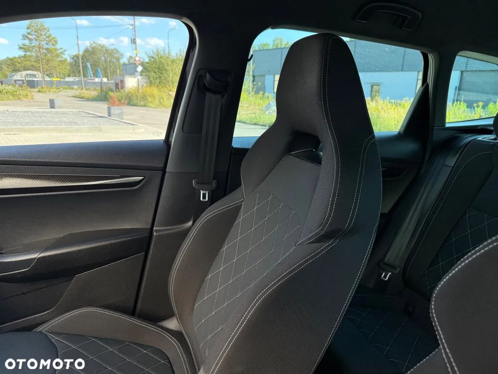 Skoda Karoq 1.5 TSI DSG Sportline - 34