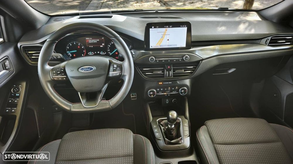 Ford Focus SW 1.0 EcoBoost MHEV ST-Line - 25