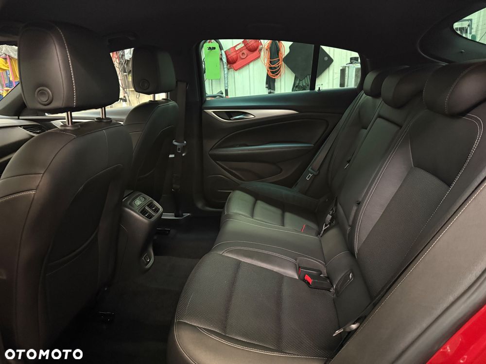 Opel Insignia - 21