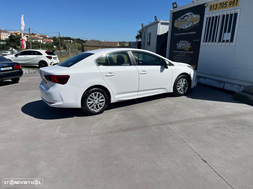Toyota Avensis - 24