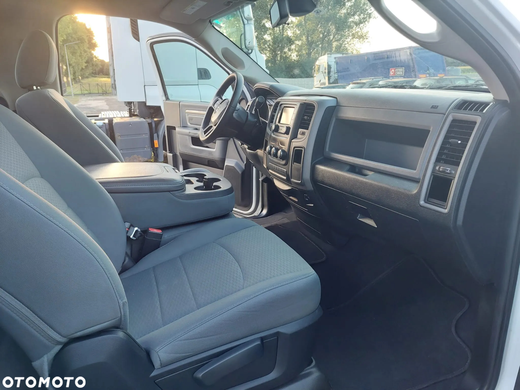 Dodge RAM 1500 5.7 4x4 - 13