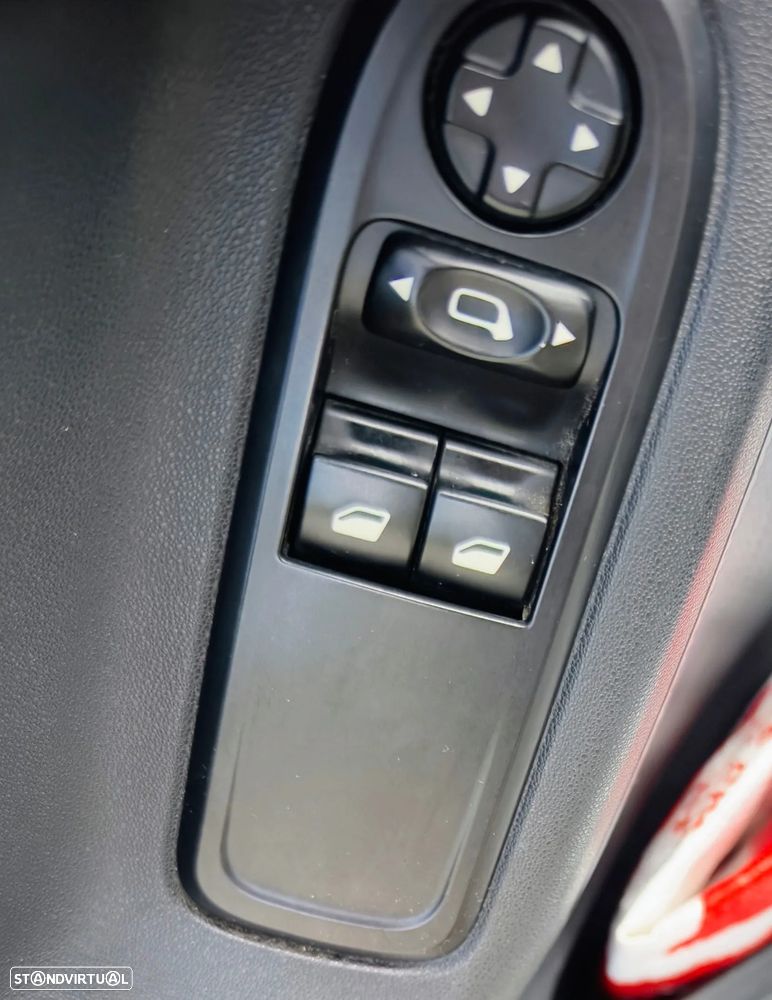 Citroën C3 1.2 PureTech Attraction - 14