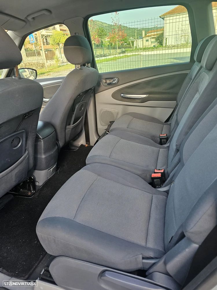 Ford S-Max 1.8 TDCi Titanium 7L - 4