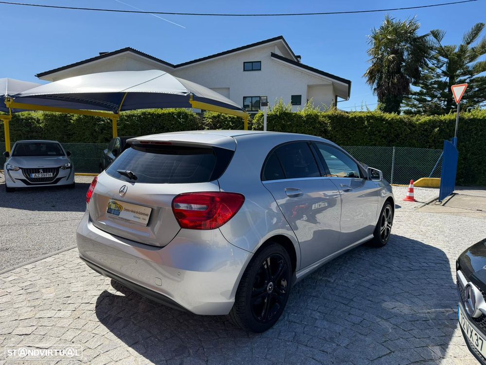 Mercedes-Benz A 180 CDI (BlueEFFICIENCY) Urban - 4