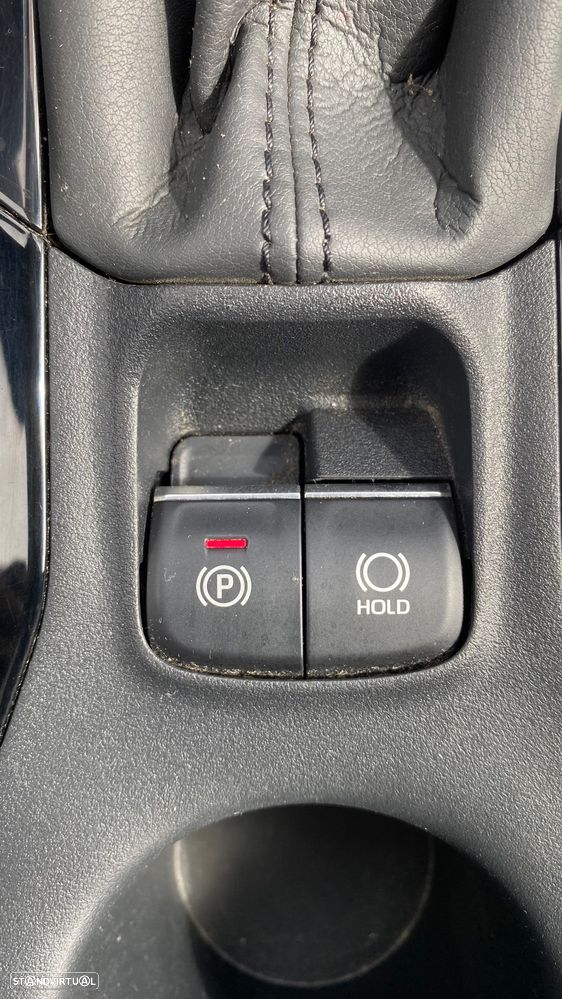 Toyota Corolla 1.8 Hybrid Comfort - 51