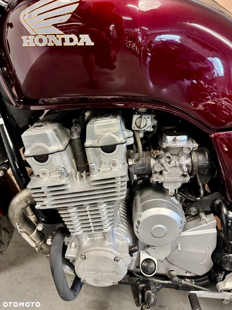 Honda CB - 8