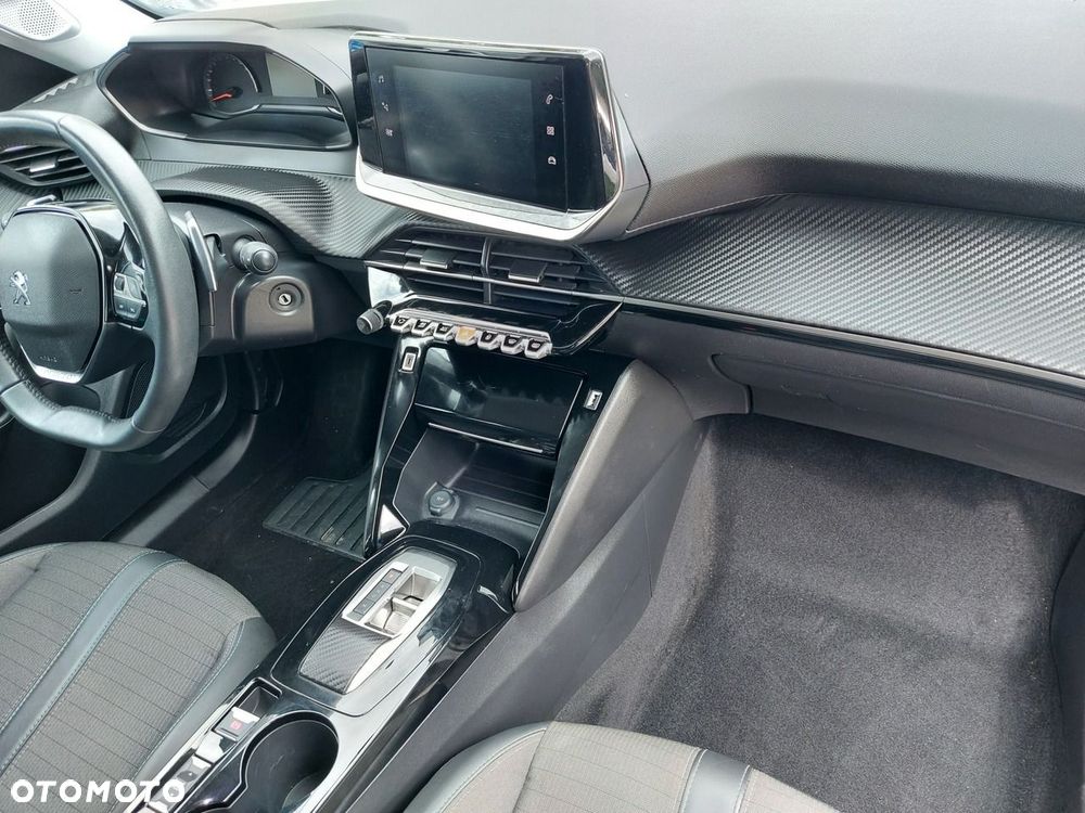 Peugeot 2008 - 17
