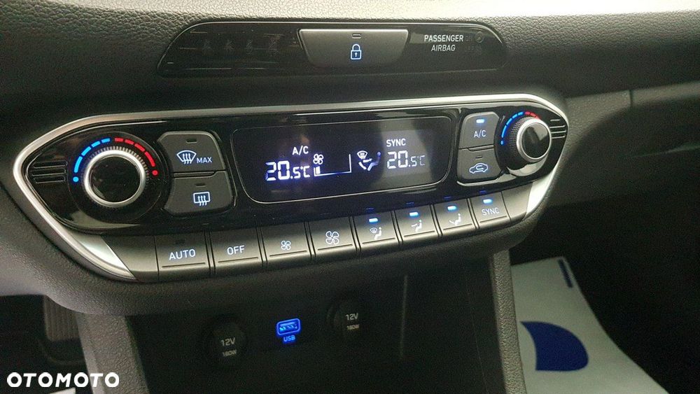 Hyundai i30 - 25