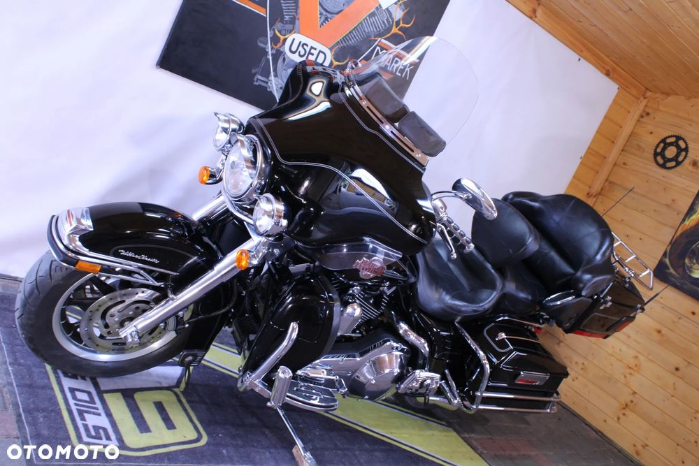 Harley-Davidson FLHTCU Ultra - 24