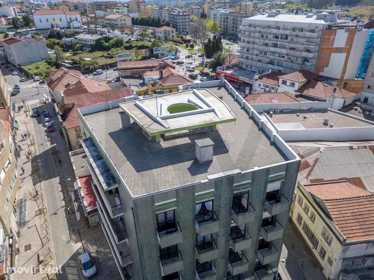 Apartamento T3 Praça Luís Ribeiro - S. João da Madeira - Grande imagem: 2/38