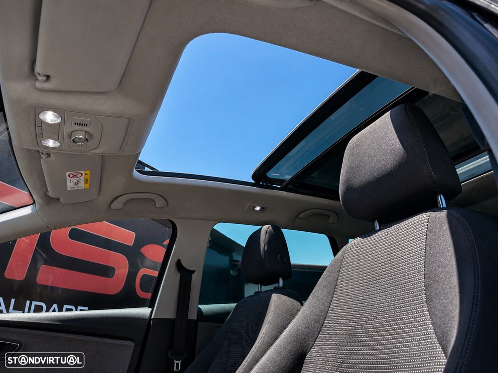 SEAT Leon ST 1.6 TDI Style S/S — fotografia 9