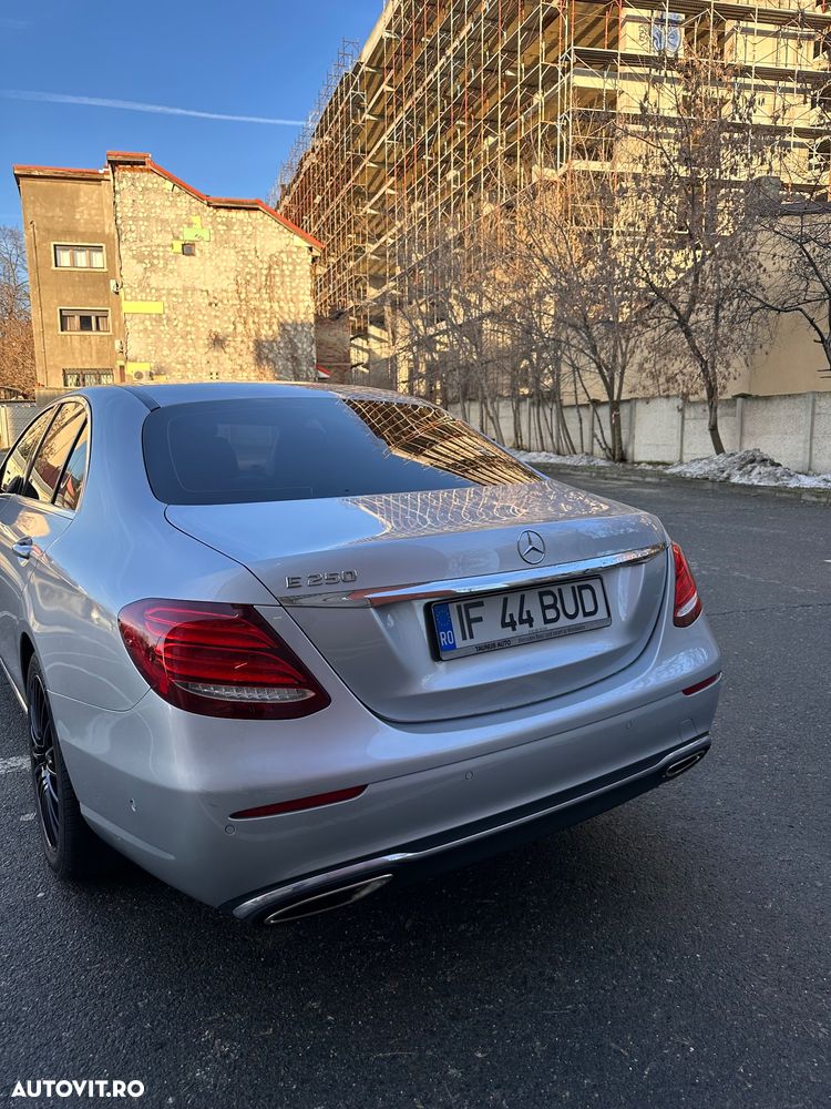 Mercedes-Benz E 250 9G-TRONIC Avantgarde - 17