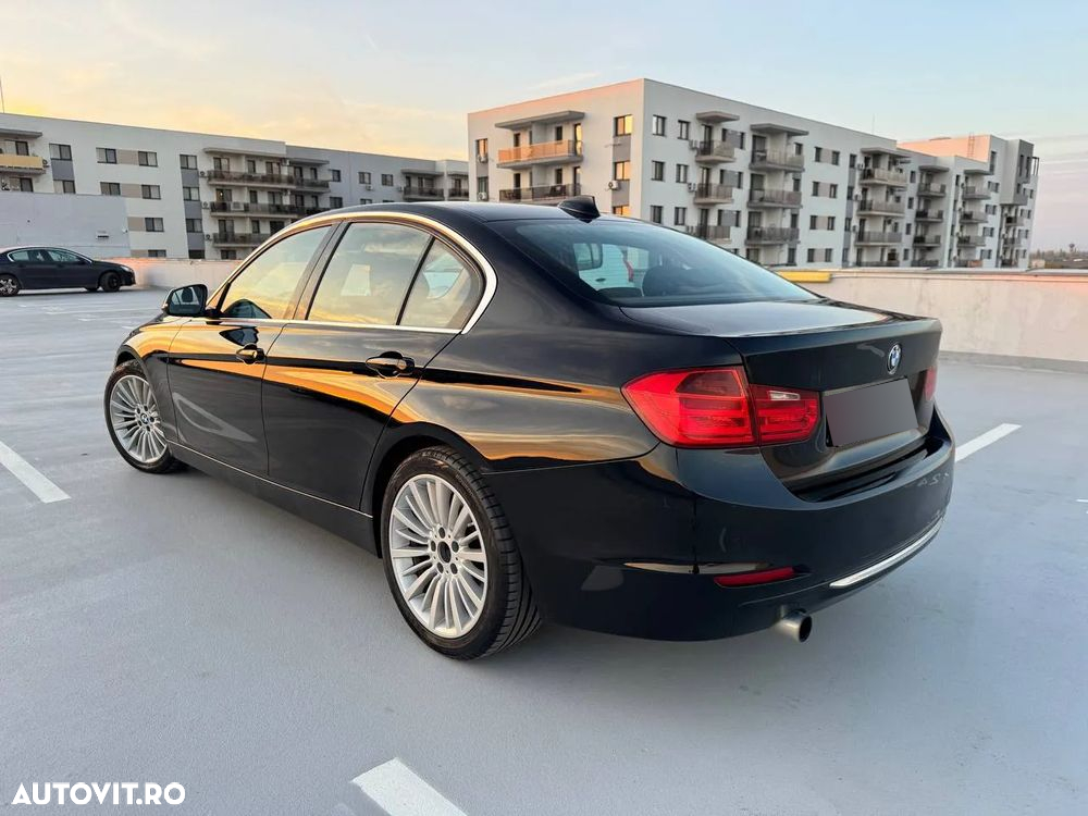 BMW Seria 3 320d Efficient Dynamic Edition Aut. Luxury Line - 4