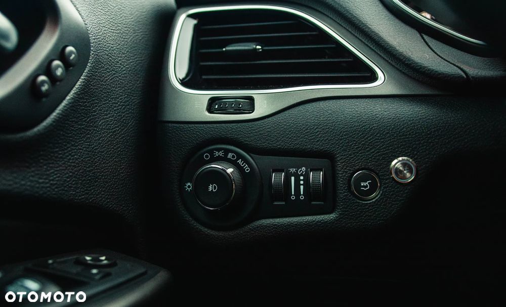 Jeep Cherokee 3.2 V6 Active Drive I Limited - 14