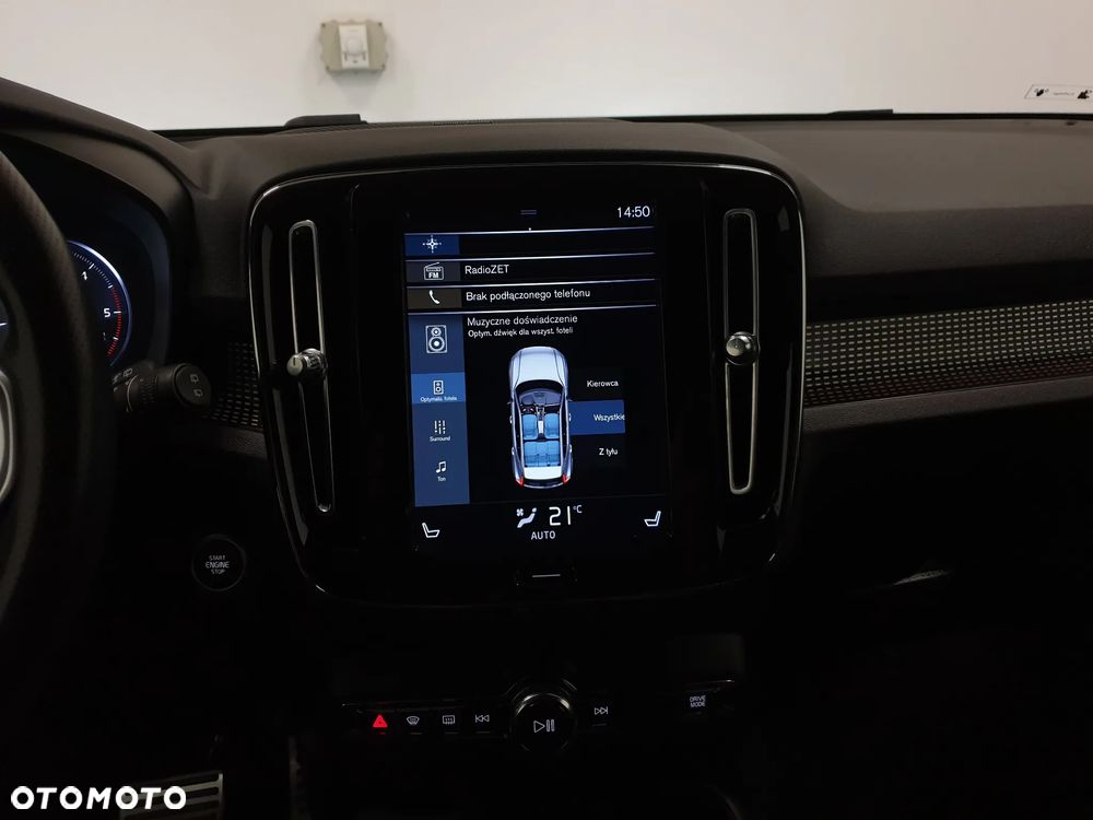 Volvo XC 40 D4 AWD R-Design - 16