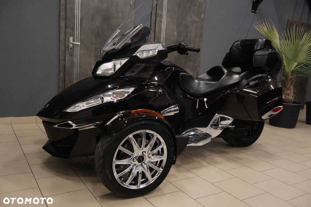 Can-Am Spyder - 6