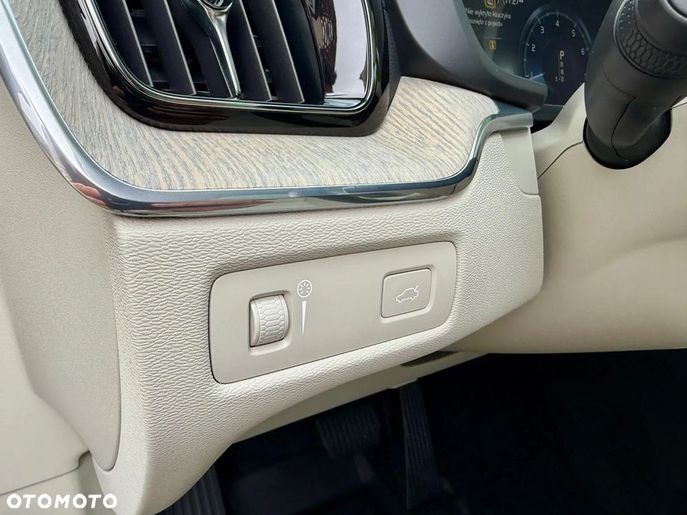 Volvo XC 60 T5 Inscription - 22