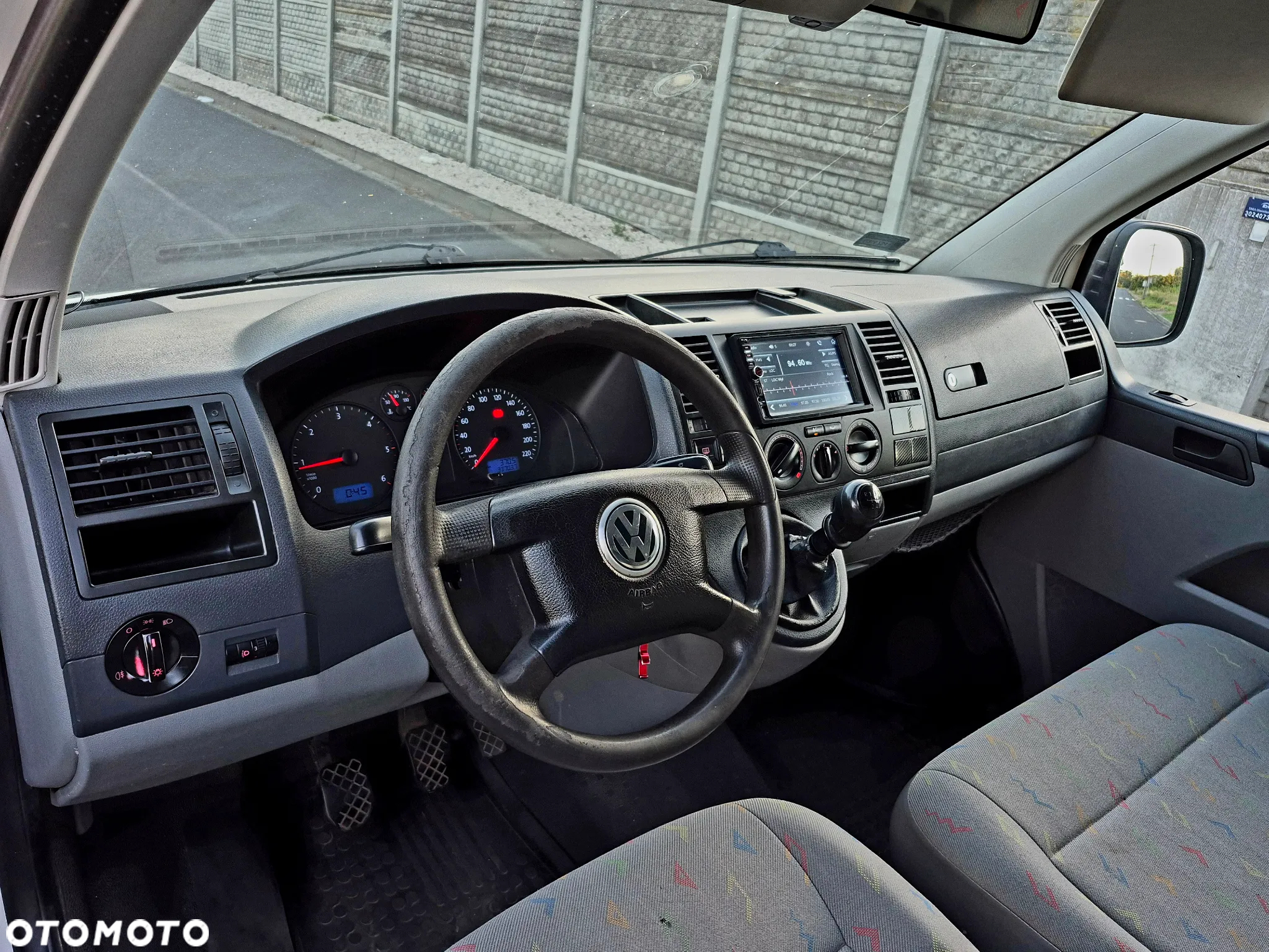 Volkswagen T5 1.9 TDI 105km. - 9