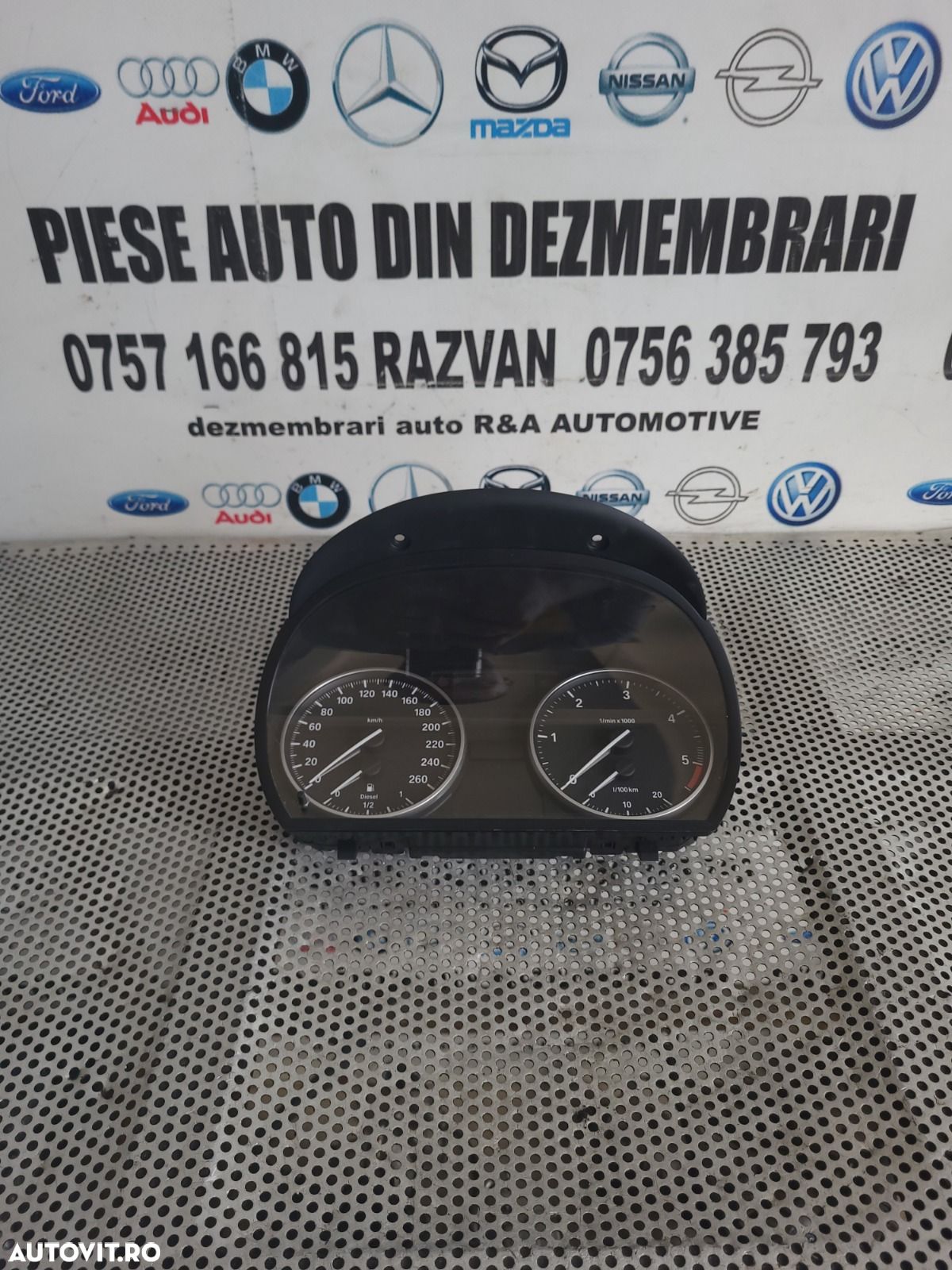 Ceasuri Bord Bmw X1 E84 Volan Stanga 2.0 Diesel Motor N47 Cod 2259443 Dezmembrez Bmw X1 E84 2.0 Diesel N47 - 1