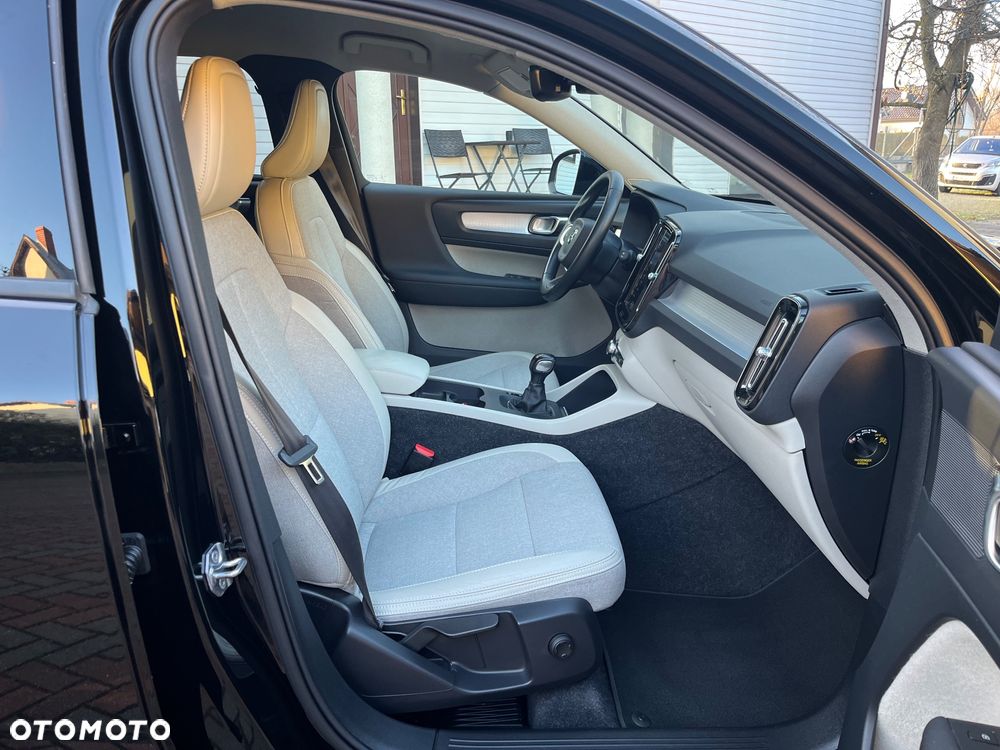 Volvo XC 40 D3 Momentum - 8