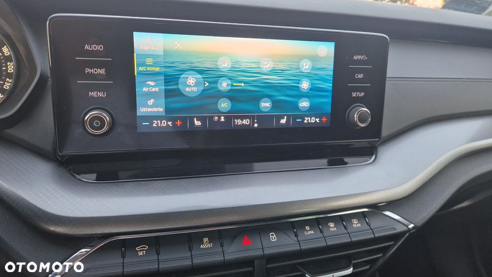 Skoda Octavia 2.0 TDI SCR Ambition DSG - 17
