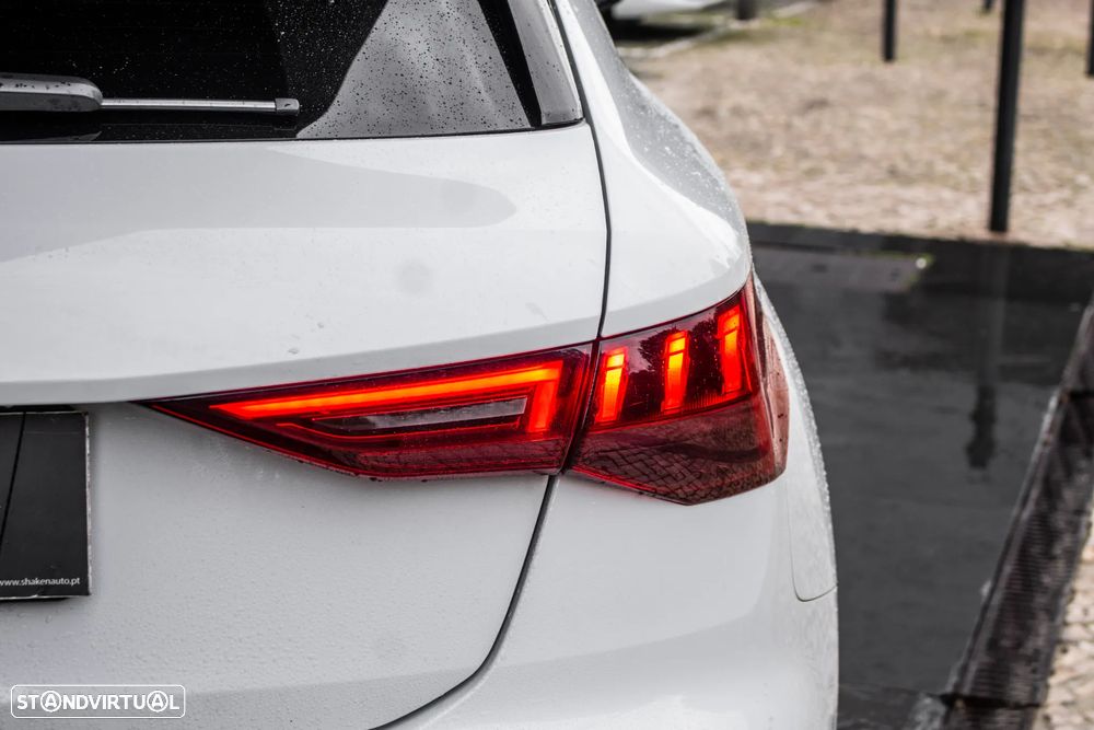 Audi A3 Sportback 45 TFSIe S tronic S line - 11