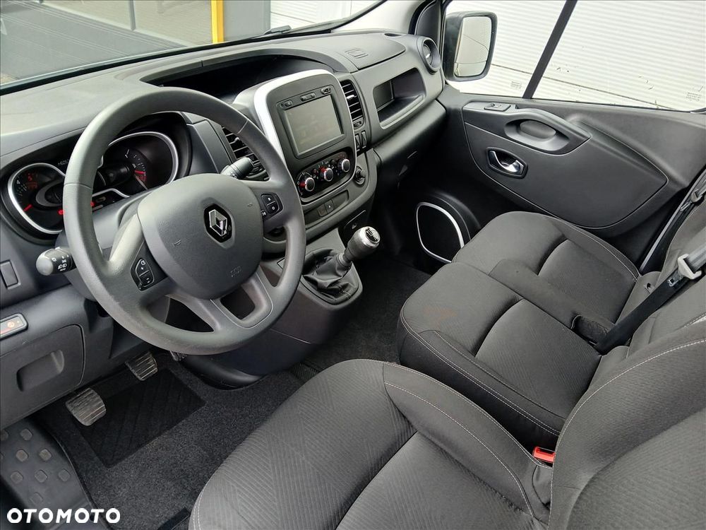 Renault Trafic 6os. bryg - 7