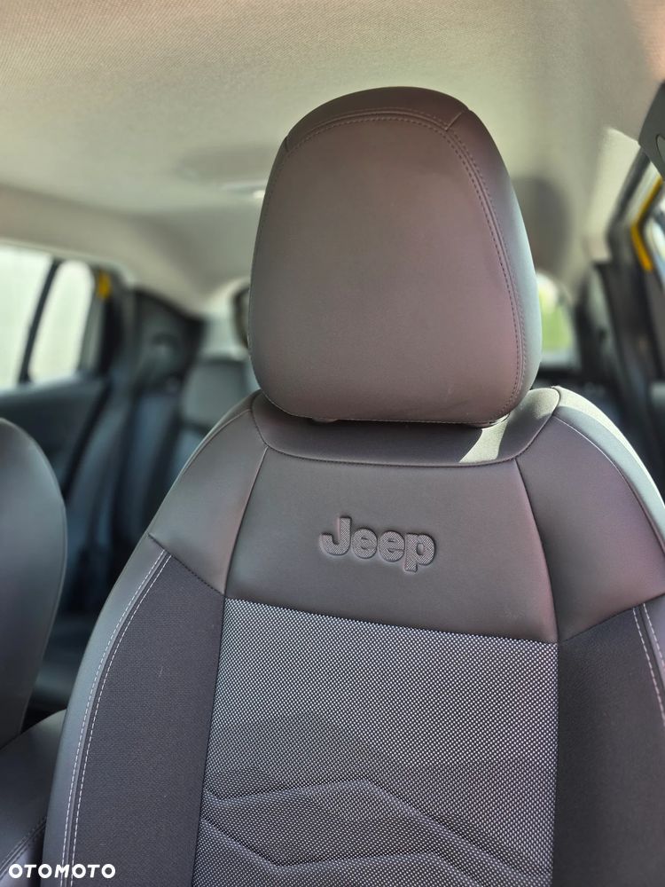 Jeep Avenger 1.2 GSE T3 Altitude FWD - 26