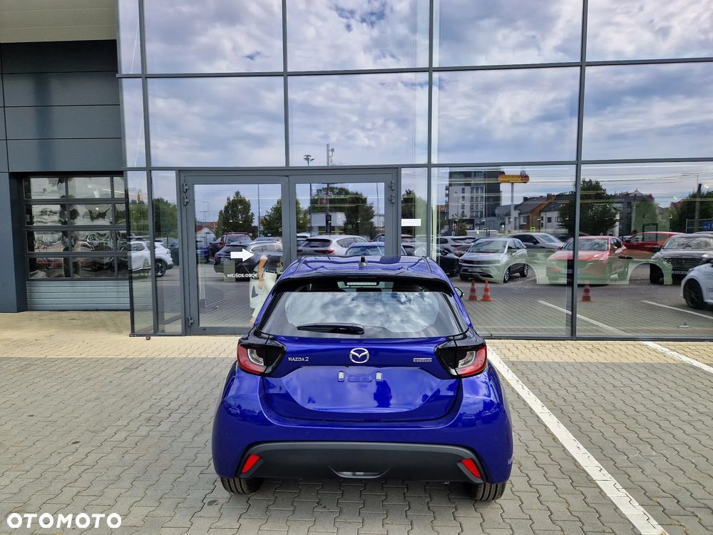 Mazda 2 Hybrid - 8