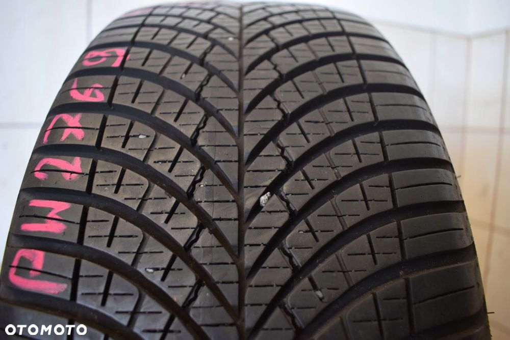 R17 215/45 Goodyear Vector 4Seasons GEN-3 Wysyłka gratis! - 1
