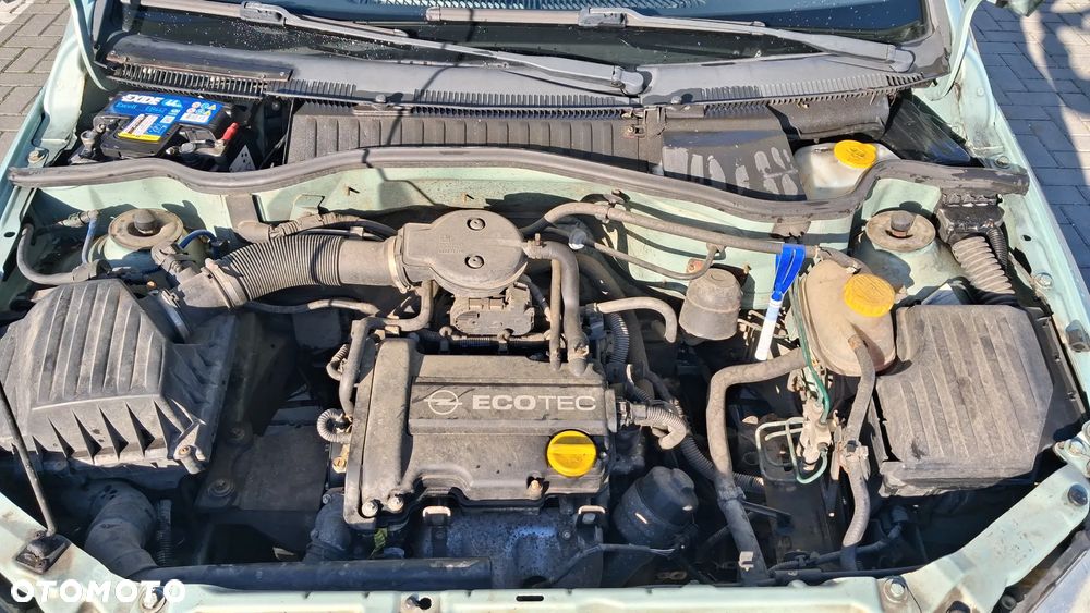 Opel Corsa 1.0 12V Base / Start - 13