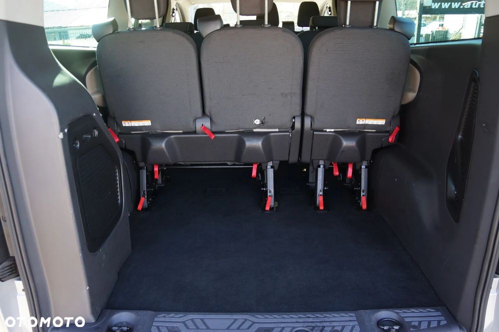 Ford Tourneo Custom 2.0 EcoBlue L2 Trend - 34