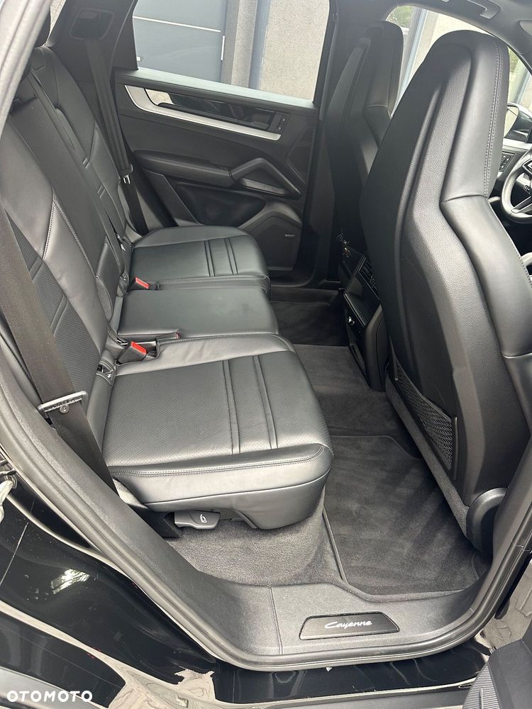 Porsche Cayenne - 7