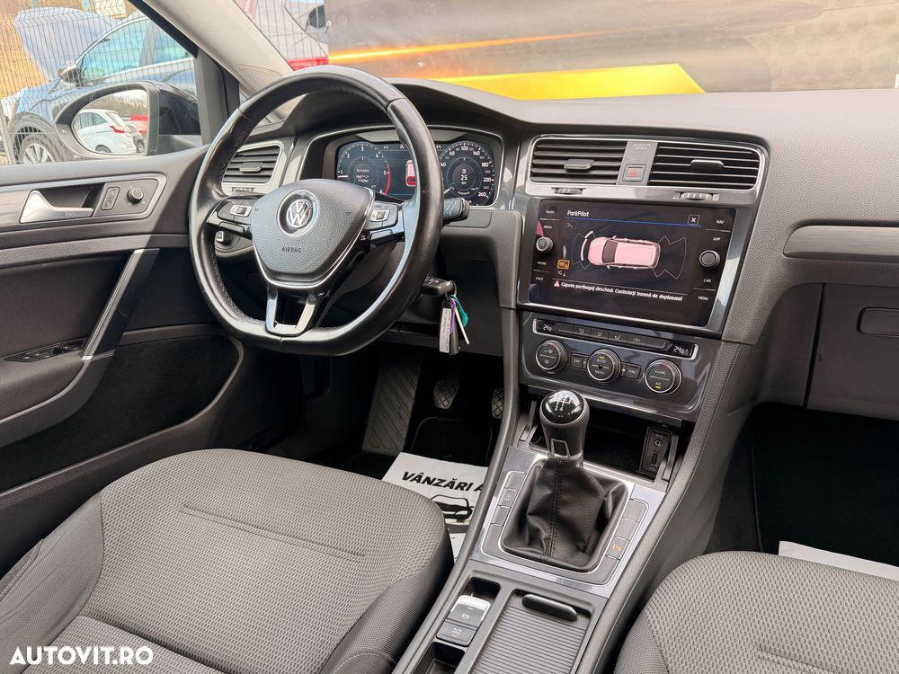 Volkswagen Golf 1.6 TDI BlueMotion Technology Cup - 5