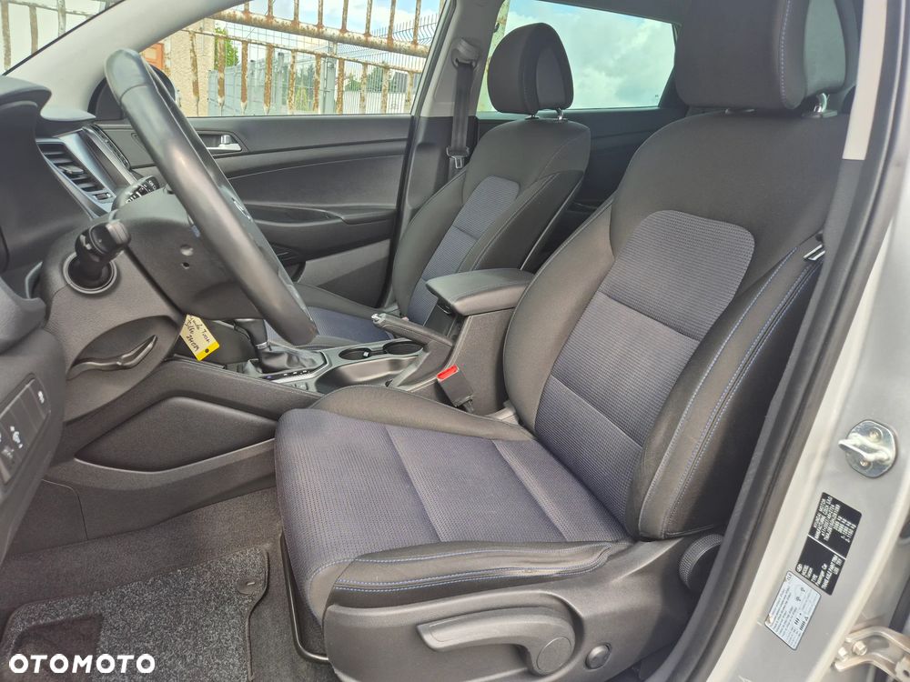 Hyundai Tucson blue 1.7 CRDi 2WD DCT Premium - 17