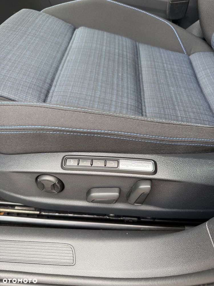 Volkswagen Passat 1.4 TSI Plug-In Hybrid GTE DSG - 8