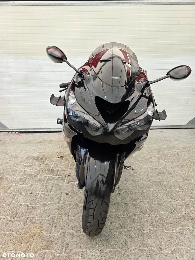 Kawasaki ZZR - 24