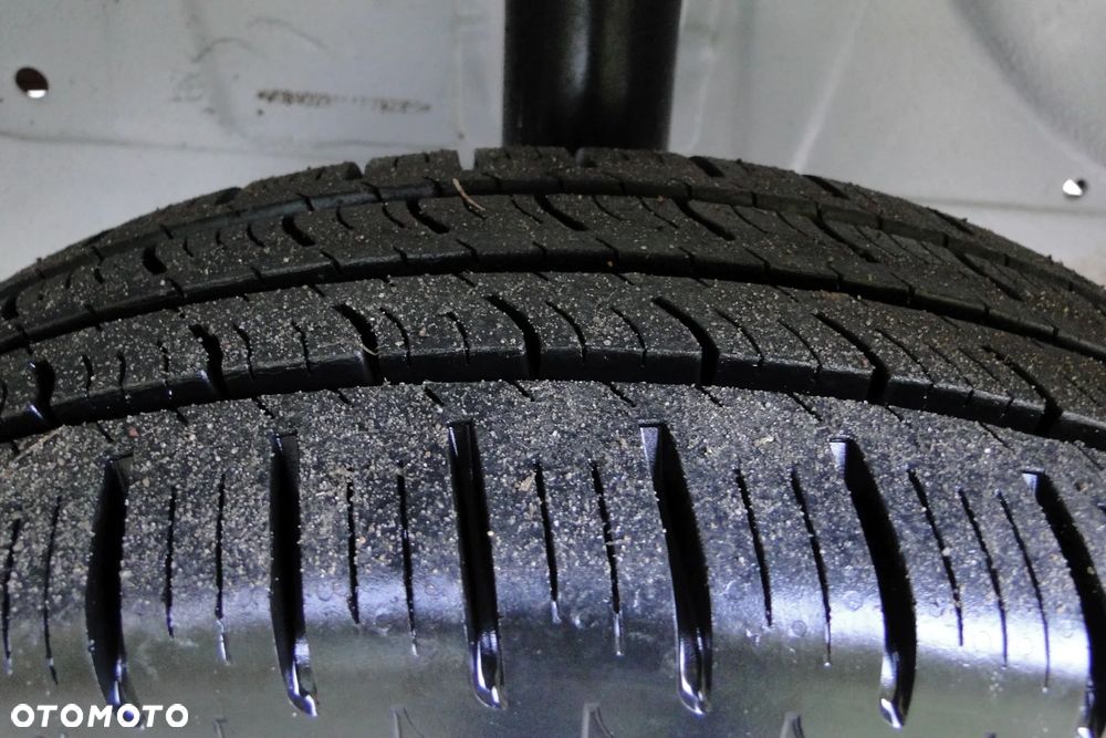 Mercedes-Benz Sprinter - 12