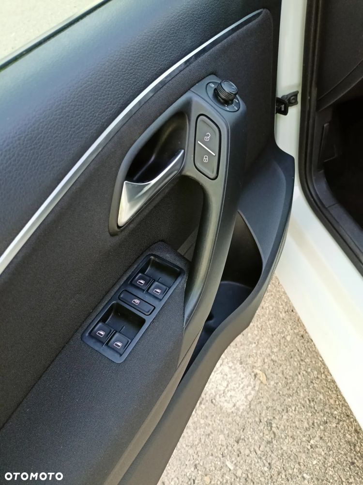 Volkswagen Polo - 14