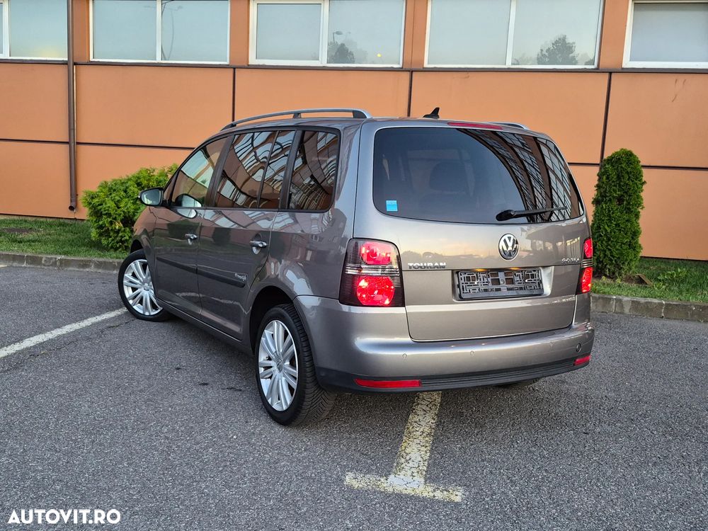 Volkswagen Touran 2.0 TDI Highline Aut - 15