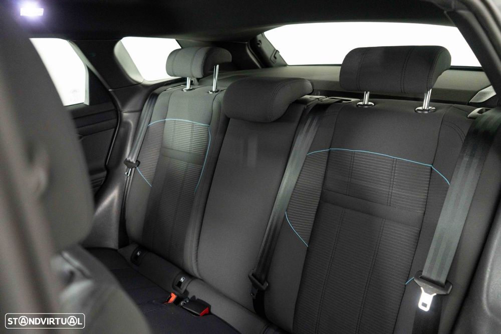 Land Rover Range Rover Evoque 1.5 P300e AWD Auto - 10