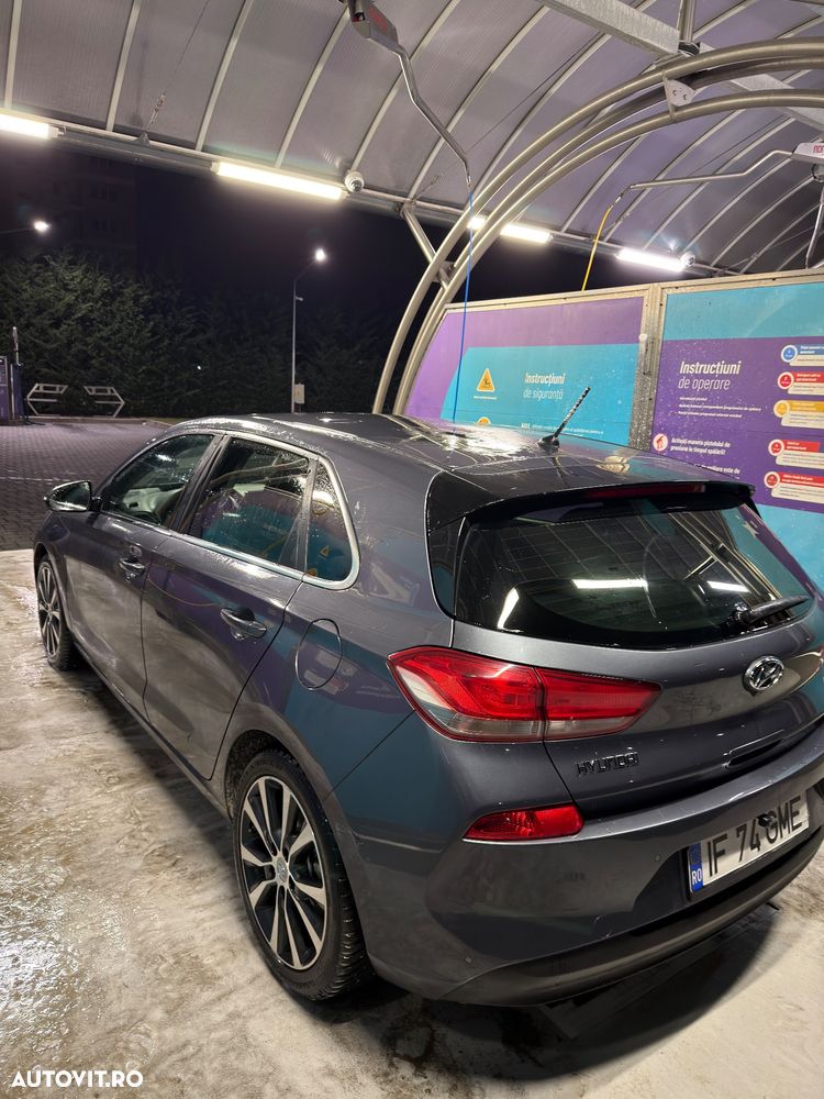 Hyundai i30 1.4 T-GDi 140CP 5DR 7DCT Exclusive - 10