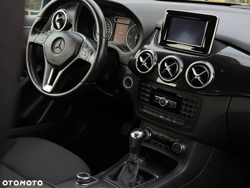 Mercedes-Benz Klasa B 180 CDI (BlueEFFICIENCY) - 30
