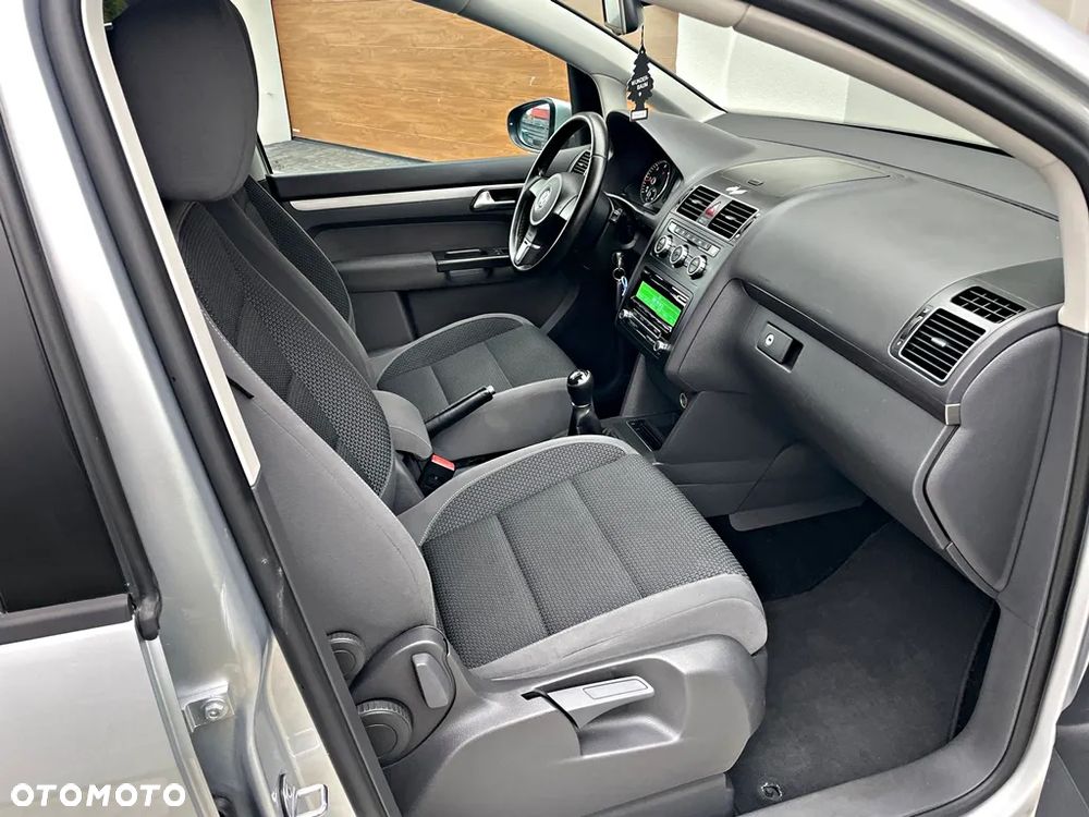 Volkswagen Touran 1.6 TDI DPF BlueMotion Technology Comfortline - 23