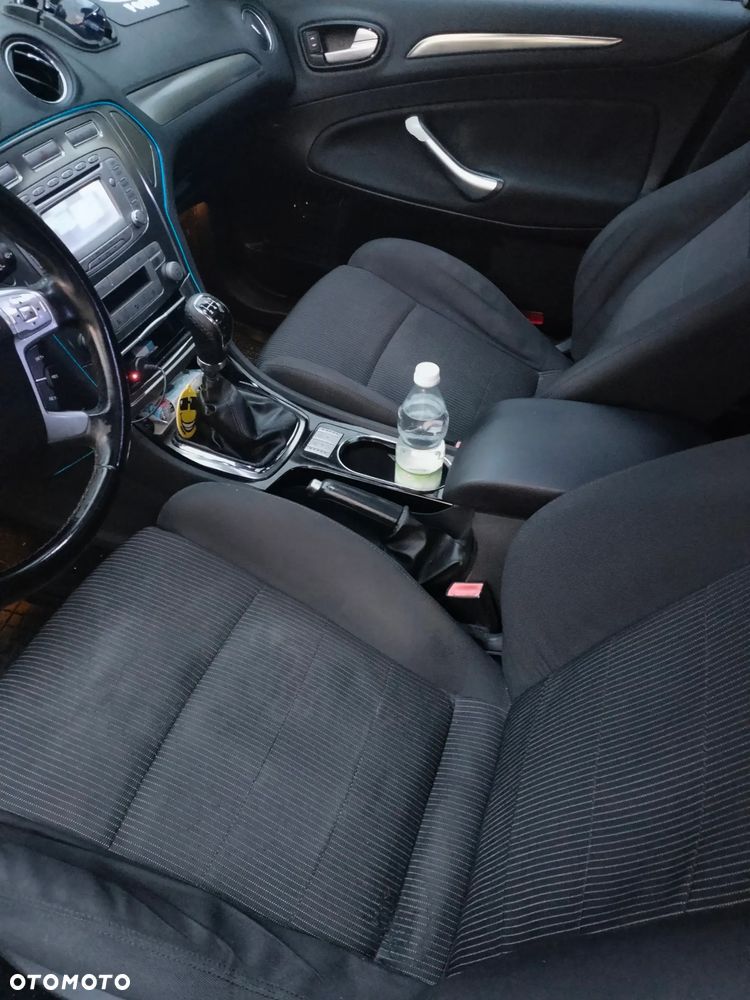 Ford Mondeo 2.0 Trend X - 17