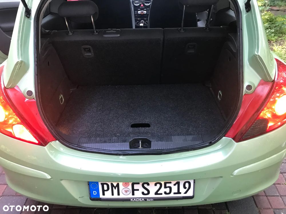 Opel Corsa 1.2 16V 111 - 16