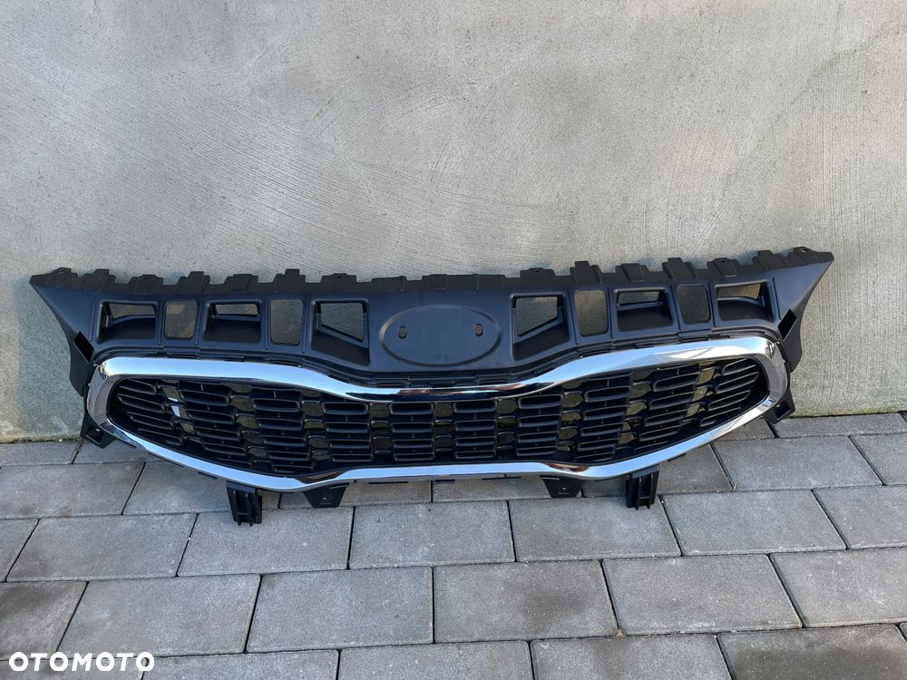 ATRAPA, GRIL KIA CEED II LIFT  2015-2018 - NOWA - 1
