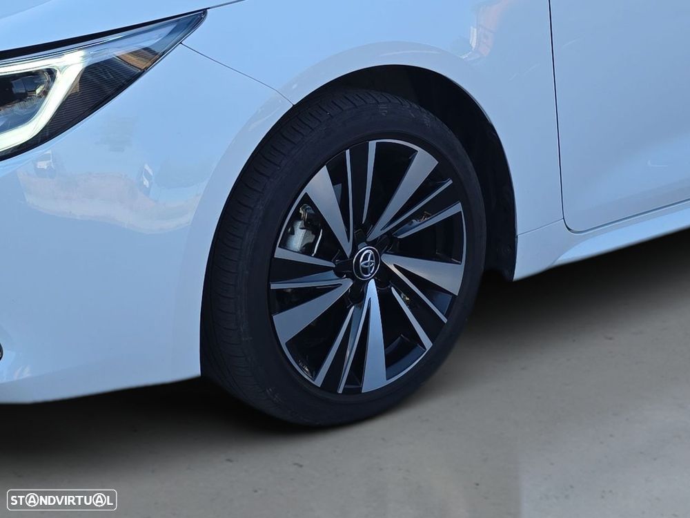 Toyota Corolla 1.8 Hybrid Comfort Plus — fotografia 8