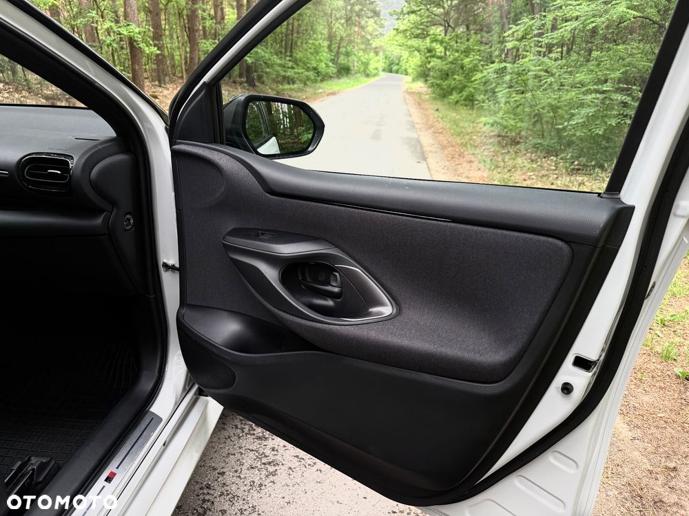 Toyota Yaris Hybrid 1.5 Executive - 29