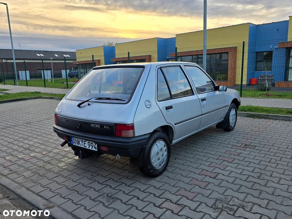 Peugeot 205 1.1 GL - 3